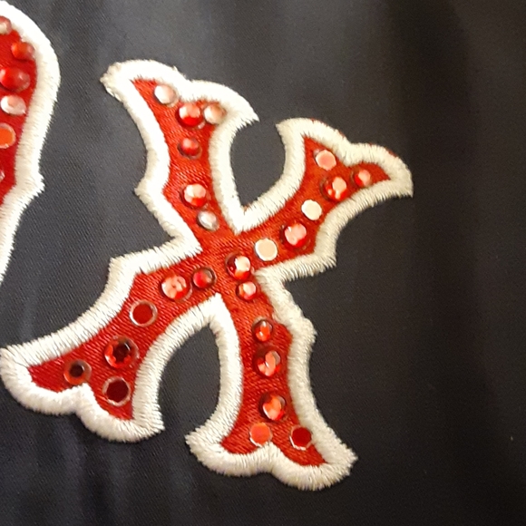 💕 Boston Red Sox windbreaker full zip rhinestones Sm - Picture 16 of 16